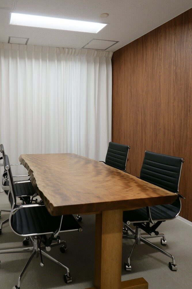 【会議室】完全個室の会議室を完備しています